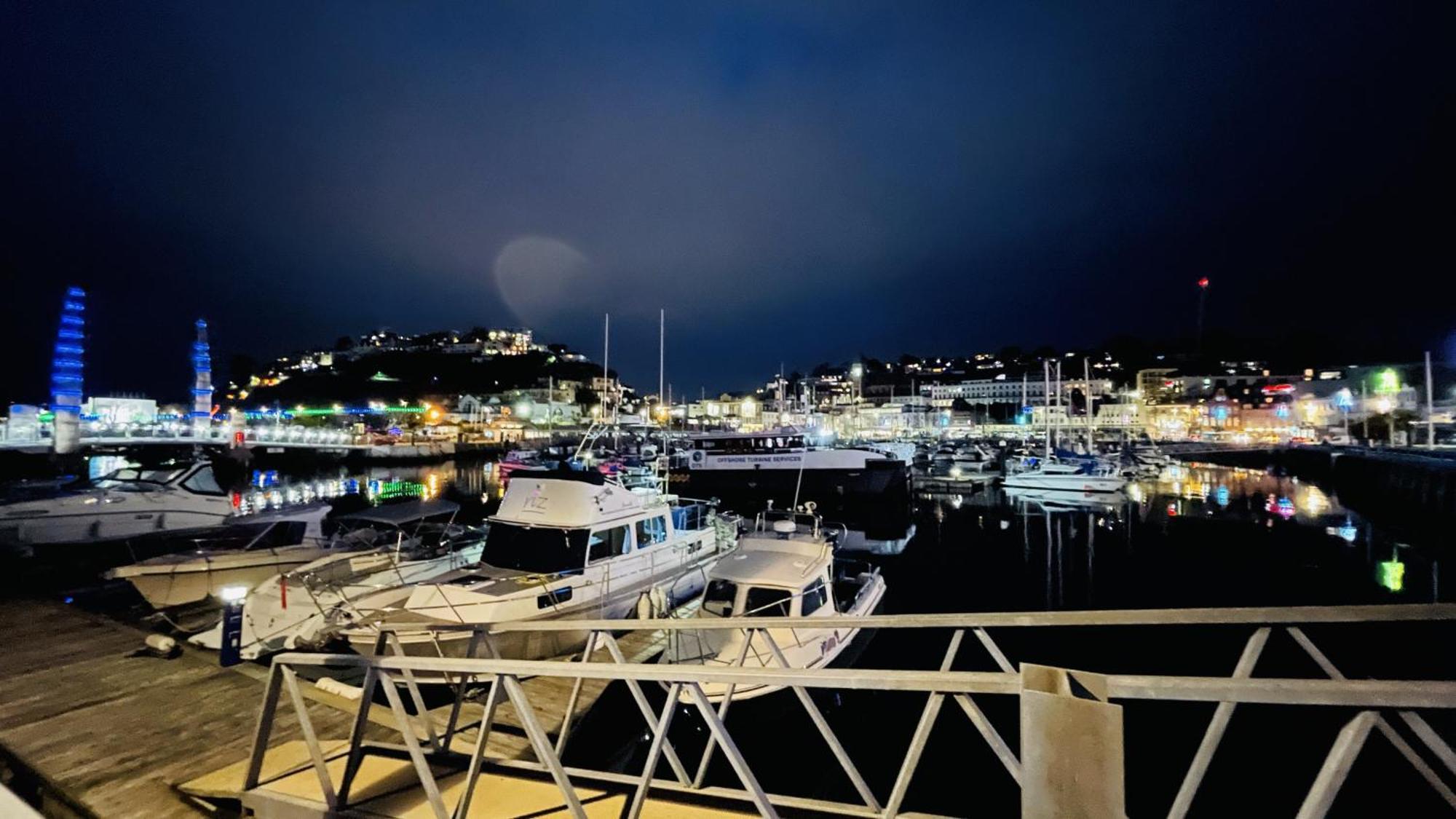 Harbour Breeze - Contemporary Waterside Bolthole On Torquay'S Iconic Marina Διαμέρισμα Εξωτερικό φωτογραφία